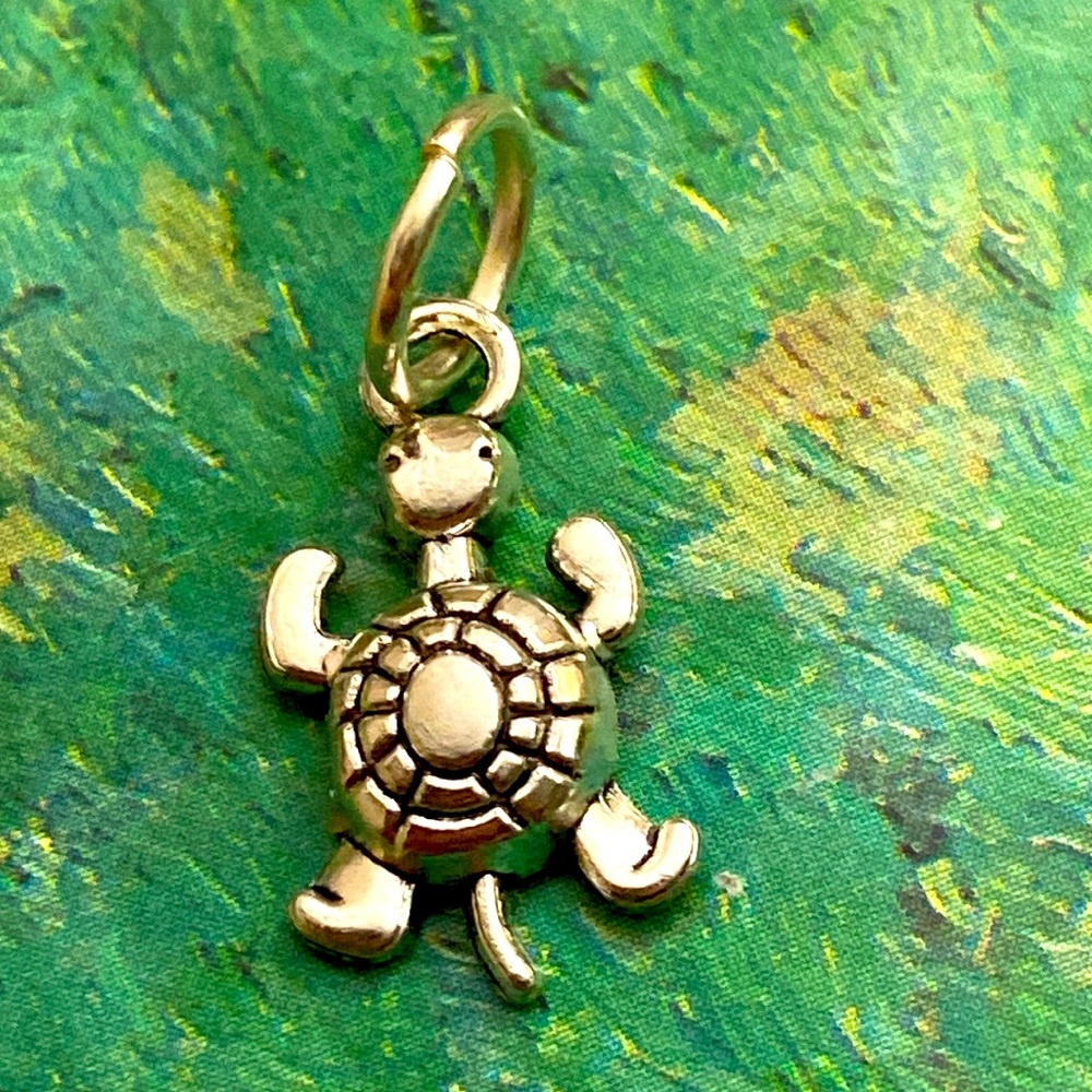 5/$10❤️❤️❤️NEW TIBETAN SILVER TURTLE CHARM PENDANT